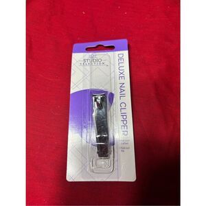 New Studio Selection Deluxe Nail Clipper - Silver Bundle Available